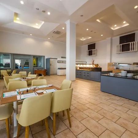 Electra Village Water Park Resort 4*