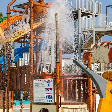 Electra Village Water Park 아이아 나파