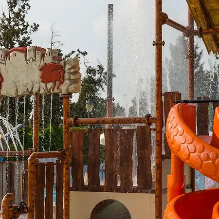 Electra Village Water Park 리조트